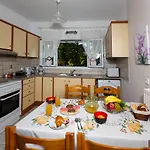 Mary's House * Argostoli (Kefalonia)